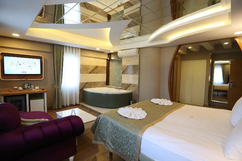 Life Corner Hotel İzmir Ngoại thất bức ảnh